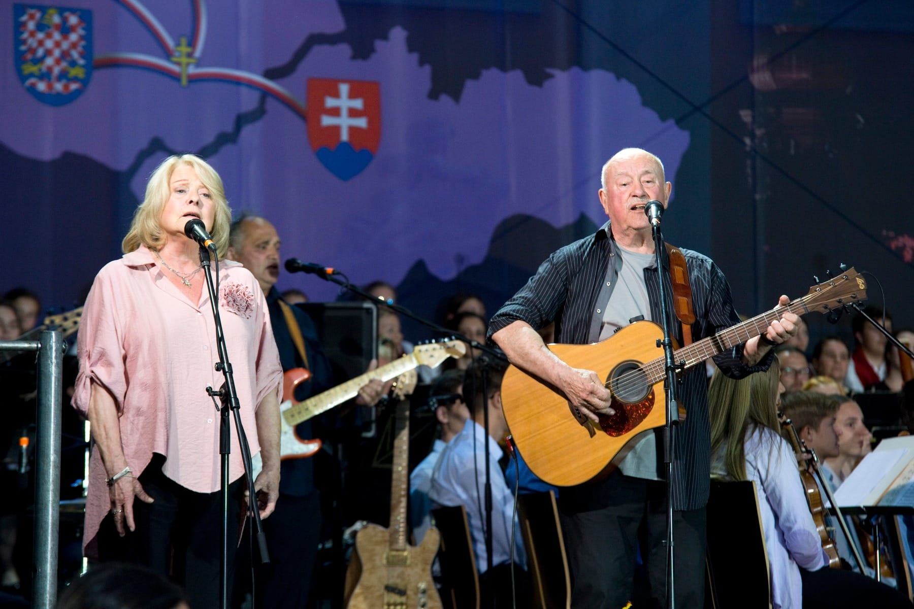 Hana a Petr Ulrychovi na Večeru lidí dobré vůle v letech 2019 a 2024