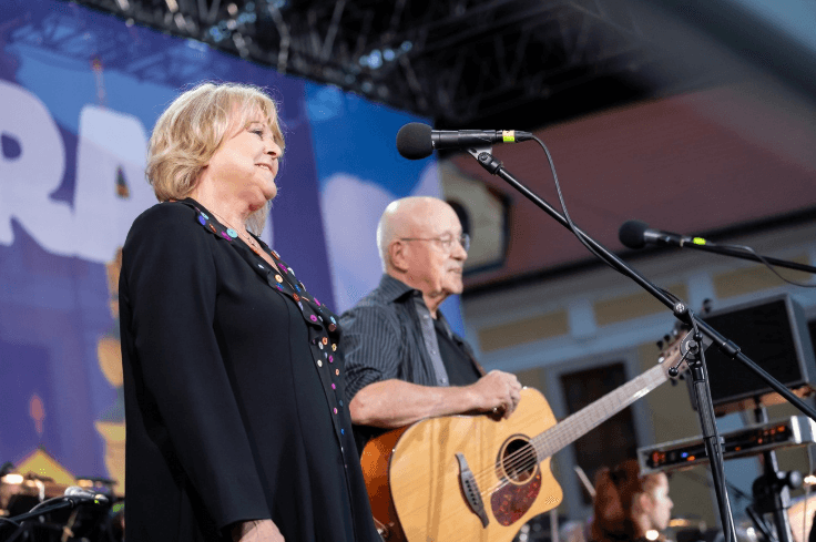 Hana a Petr Ulrychovi na Večeru lidí dobré vůle v letech 2019 a 2024